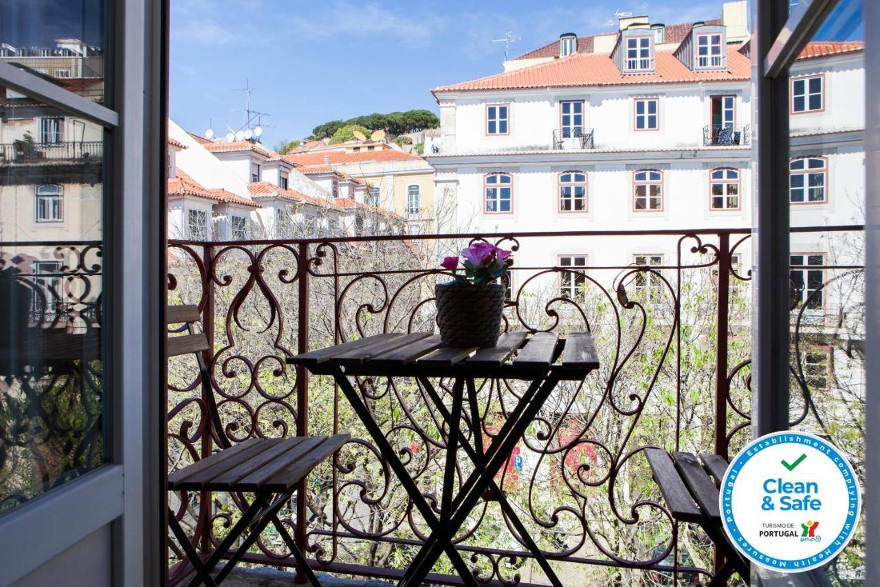 Appartement Alfama Sophisticate Flat With Balconies 2Bedrs 2Baths & Ac In 19Th Century Building Historic Center à Lisboa Extérieur photo