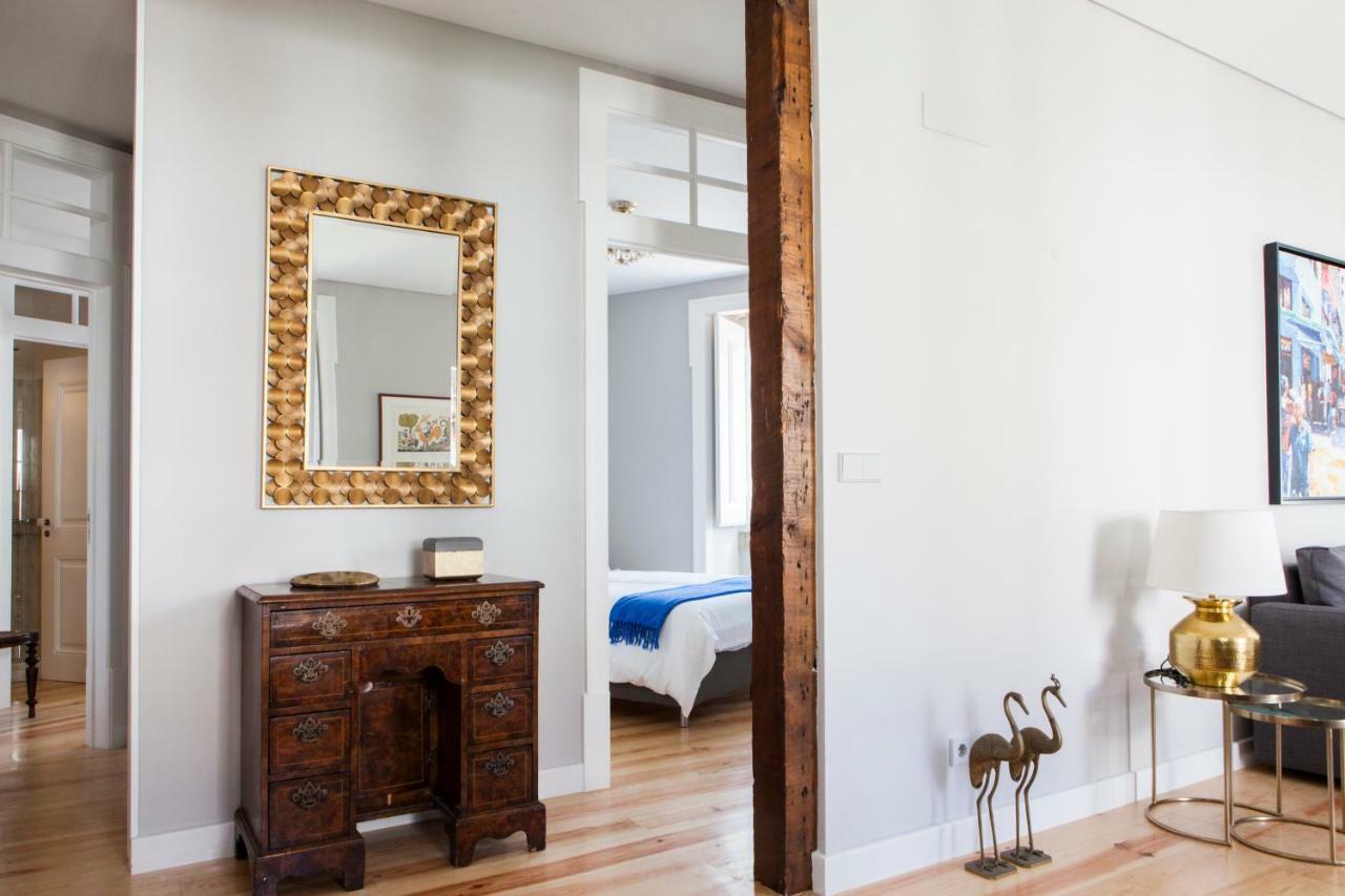 Appartement Alfama Sophisticate Flat With Balconies 2Bedrs 2Baths & Ac In 19Th Century Building Historic Center à Lisboa Extérieur photo